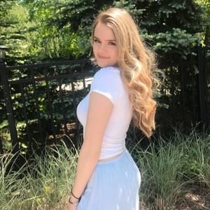 Meet your Posher, Hannah